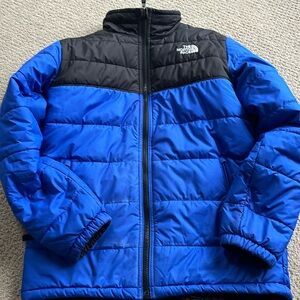 Good condition Northface reversible Sherpa winter jacket.
